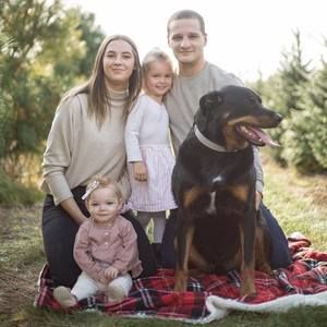 Meet your Posher, Elissa